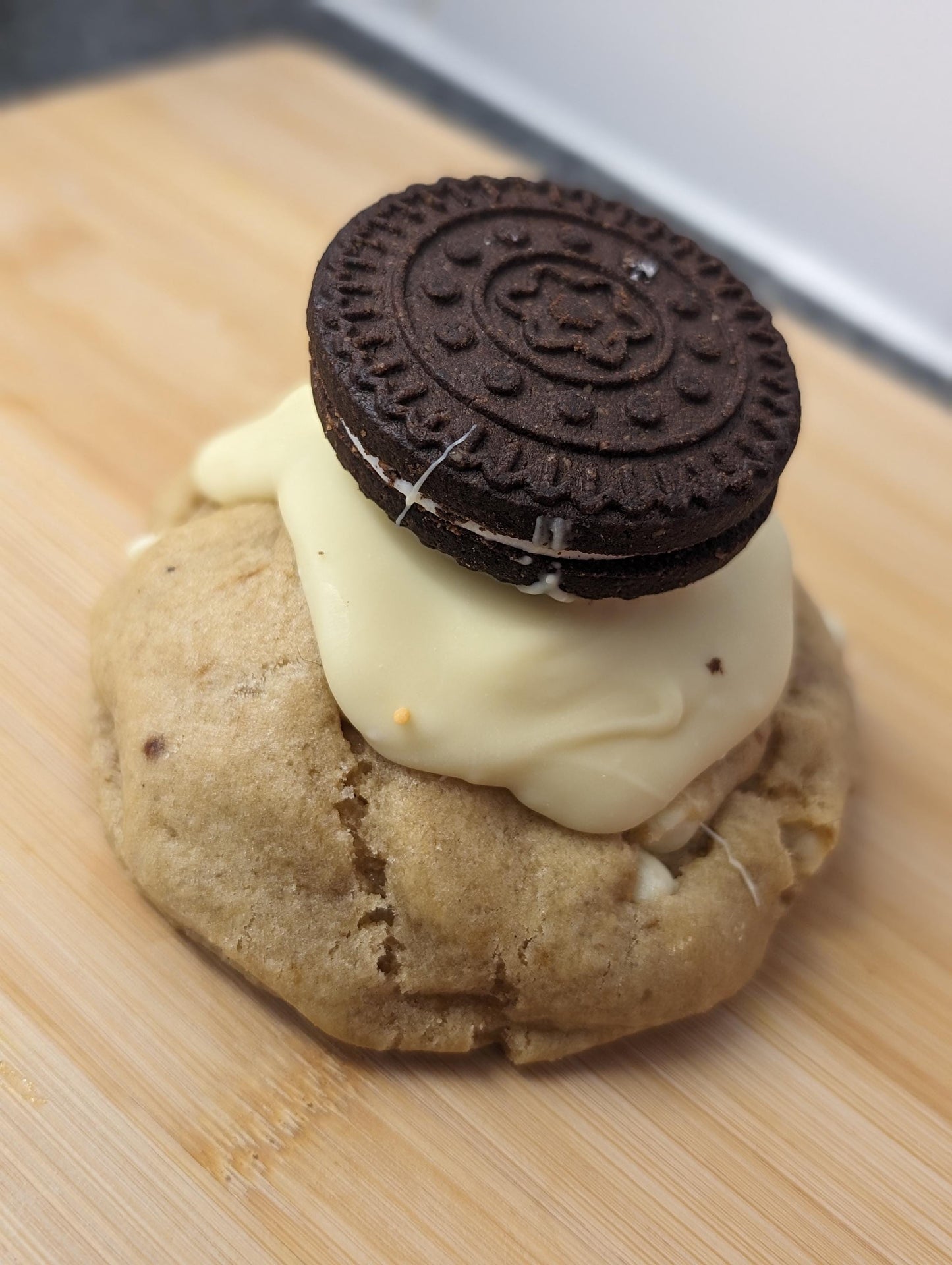 Gluten - Free Cookies & Cream Stuffed Cookie