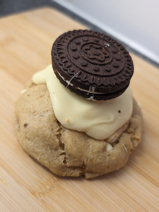 Gluten - Free Cookies & Cream Stuffed Cookie
