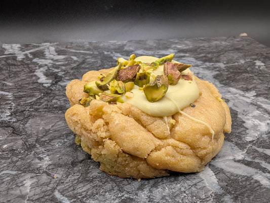 Gluten - Free Pistachio & White Chocolate Stuffed Cookie
